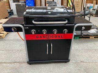 CHAR-BROIL GAS 2 COAL 4 BURNER BBQ IN BLACK & RED: LOCATION - B3 (KERBSIDE PALLET DELIVERY)