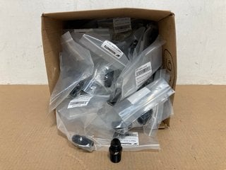 QTY OF MISHIMOTO ALUMINIUM 8AN TO 1/2 NPT FITTINGS IN BLACK PART NO: MMFT-ADA-0812: LOCATION - A3