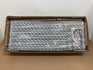 MISHIMOTO UNIVERSAL AIR TO AIR RACE INTERCOOLER 28.00" X 10.50" X 3.50" RRP: £231 PART NO: MMUIC-01: LOCATION - A3