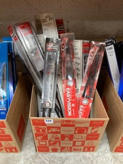 QTY OF ASSORTED WIPER BLADES TO INCLUDE CHAMPION EASYVISION BLADE MODEL : E48: LOCATION - AR15