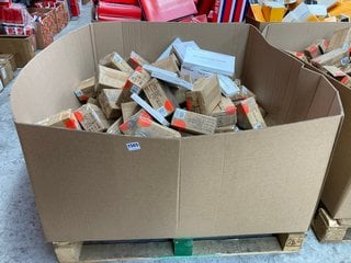 PALLET OF ASSORTED ITEMS TO INCLUDE BLUE PAINT 2PC HOSE CLAMPS: LOCATION - A6 (KERBSIDE PALLET DELIVERY)