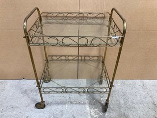 SMALL 2 TIER TROLLEY WITH GLASS SHELVES IN ANTIQUE BRASS METAL: LOCATION - BR19