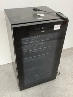 OGA WINE FRIDGE IN BLACK WITH CLEAR GLASS DOOR: LOCATION - BR19