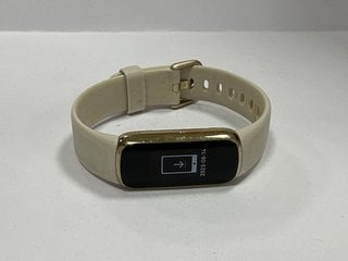 FITBIT BY GOOGLE LUXE FITNESS + HEALTH TRACKER IN GOLD: MODEL NO FB 422 (WITH CHARGER CABLE) [JPTM123745]