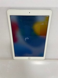 APPLE IPAD AIR 2 64 GB TABLET WITH WIFI IN SILVER: MODEL NO A1566 (UNIT ONLY) [JPTM123849]