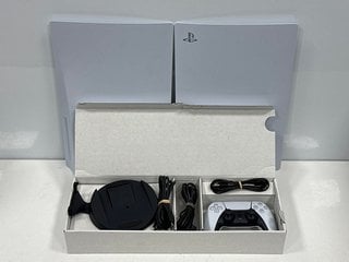 SONY PLAYSTATION 5 DISC EDITION SIDE PANELS AND 1X DUALSENSE CONTROLLER AND OTHER GAMES CONSOLE ACCESSORIES [JPTM123762]