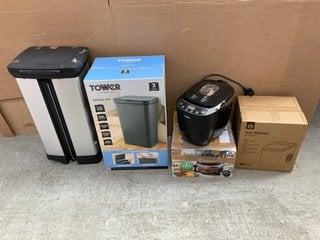 5 X ASSORTED HOUSE HOLD ITEMS TO INCLUDE DAEWOO 17L HALOGEN AIR FRYER , ICE MAKER MACHINE: LOCATION - E10