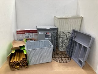 QTY OF ASSORTED ITEMS TO INCLUDE LARGE PLASTIC DRAWER ORGANISER IN GREY: LOCATION - E13