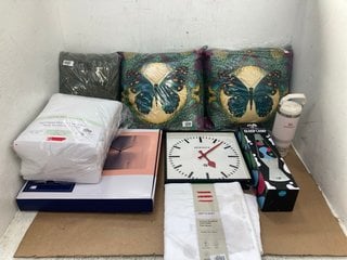 QTY OF ASSORTED JOHN LEWIS AND PARTNERS HOUSE HOLD ITEMS TO INCLUDE 2 X MATTHEW WILLIAMSON DNA BUTTERFLY PRINT CUSHIONS IN MULTI: LOCATION - F13