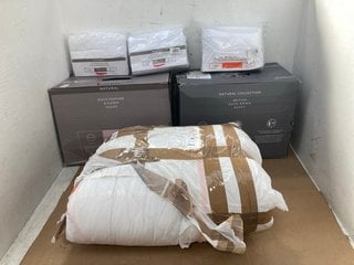 6 X ASSORTED JOHN LEWIS AND PARTNERS BED ITEMS TO INCLUDE DOUBLE SIZE DUCK FEATHER AND DOWN DUVET: LOCATION - F13