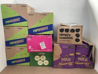 QTY OF ASSORTED FOOD ITEMS TO INCLUDE 2 X BOXES OF WALKERS MAX EXTRA FLAMIN HOT CRISP PACKS 130G BB: 09/24: LOCATION - F12