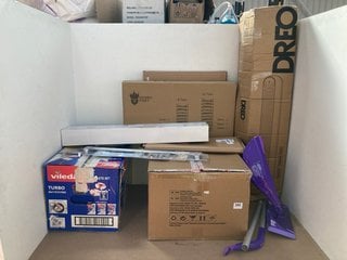 QTY OF ASSORTED ITEMS TO INCLUDE BOX OF ESSENTIALS WHITE C- FOLD HAND TOWELS , VILEDA TURBO 2 IN 1 MICROFIBRE MOP SET: LOCATION - F10