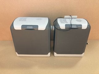 2 X LARGE PLASTIC ELECTRIC COOL BOXES IN GREY: LOCATION - F5