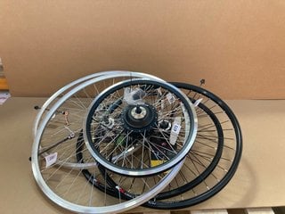 4 X ASSORTED METAL BICYCLE RIMS IN VARIOUS SIZES AND BRANDS: LOCATION - F4