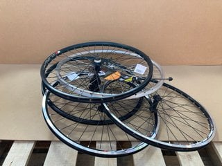 5 X ASSORTED METAL BICYCLE RIMS IN VARIOUS SIZES AND BRANDS: LOCATION - F4