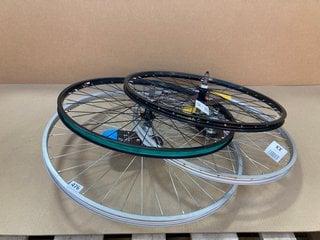 4 X ASSORTED METAL BICYCLE RIMS IN VARIOUS SIZES AND BRANDS: LOCATION - F4