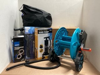 QTY OF ASSORTED ITEMS TO INCLUDE GARDENA RETRACTING HOSE REEL BASE IN BLUE: LOCATION - G0