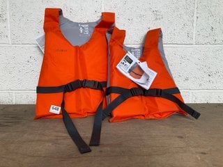 2 X ITIWIT CHILDRENS BA 50N DTC LIFE JACKETS IN ORANGE SIZE: 40 - 60 AND 80+ KG: LOCATION - G9