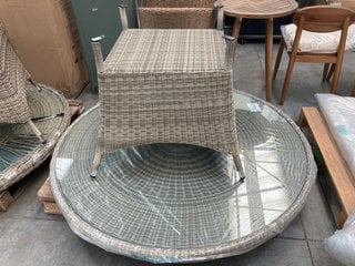 JOHN LEWIS & PARTNERS DANTE 6 SEATER GARDEN DINING TABLE IN NATURAL RATTAN AND GLASS TOP - RRP £326: LOCATION - A6