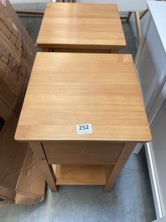 PAIR OF JOHN LEWIS & PARTNERS WILTON 1 DRAWER BEDSIDE TABLES IN OAK - RRP £149: LOCATION - A6