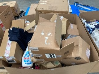 (COLLECTION ONLY) PALLET OF ASSORTED CHEMICALS TO INCLUDE PERSIL NON BIO WASHING DETERGENT AND FAIRY ORIGINAL PROFESSIONAL WASHING UP LIQUID (PLEASE NOTE: 18+YEARS ONLY. ID MAY BE REQUIRED): LOCATION