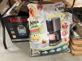 3 X ASSORTED SMALL KITCHEN APPLIANCES TO INCLUDE NINJA CREAMI ICE CREAM AND FROZEN DRINKS MAKER - RRP £249: LOCATION - D2