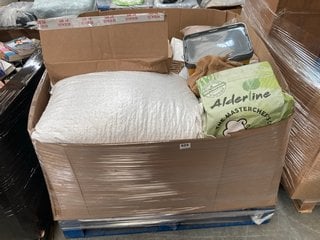 PALLET OF ASSORTED OUTDOOR ITEMS TO INCLUDE HOME PACK KILN DRIED SAND: LOCATION - C9 (KERBSIDE PALLET DELIVERY)