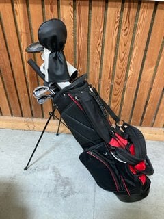 FAZER DRY POCKET GOLF CADDY BAG IN BLACK AND RED TO INCLUDE QTY OF ASSORTED FAZER CTR21 GOLF CLUBS: LOCATION - D7