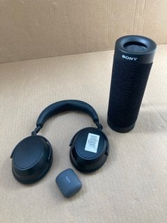 QTY OF ASSORTED ITEMS TO INCLUDE SONY EARBUDS: LOCATION - BR4