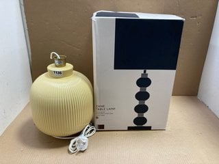 2 X ASSORTED ITEMS TO INCLUDE JOHN LEWIS & PARTNERS ZANE TABLE LAMP IN CONFETTI GLASS: LOCATION - BR9