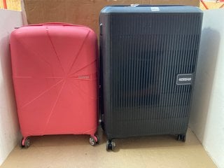 2 X ASSORTED ITEMS TO INCLUDE AMERICAN TOURISTER MEDIUM HARDCASE SUITCASE IN PINK: LOCATION - AR2