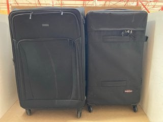 2 X ASSORTED TRAVEL BAGS TO INCLUDE JOHN LEWIS & PARTNERS MEDIUM 4 WHEELED SUITCASE IN BLACK: LOCATION - AR2