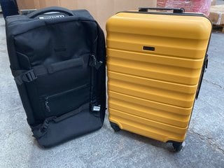 2 X ASSORTED ITEMS TO INCLUDE JOHN LEWIS & PARTNERS ANYDAY HARD SHELL MEDIUM SUITCASE IN YELLOW: LOCATION - AR6