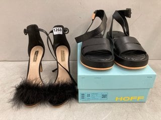 2 X ASSORTED FOOTWEAR TO INCLUDE PAIR OF PRIMARK BLACK FEATHER HEELS SIZE : UK8: LOCATION - AR7