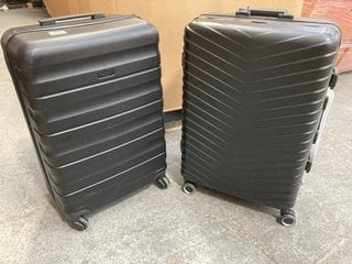 2 X ASSORTED JOHN LEWIS & PARTNERS HARD SHELL SUITCASES TO INCLUDE JOHN LEWIS & PARTNERS MEDIUM HARD SHELL SUITCASE IN BLACK: LOCATION - AR7