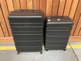 2 X JOHN LEWIS & PARTNERS HARD SHELL STYLE WHEELED SUITCASES IN BLACK : SIZES LARGE AND MEDIUM: LOCATION - D7