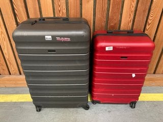 2 X JOHN LEWIS & PARTNERS HARD SHELL STYLE WHEELED SUITCASES IN GREY AND METALLIC RED : SIZES LARGE AND MEDIUM: LOCATION - D7