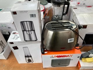 QTY OF ASSORTED JOHN LEWIS & PARTNERS SMALL KITCHEN APPLIANCES TO INCLUDE 2 SLICE TOASTER IN STAINLESS STEEL: LOCATION - D6