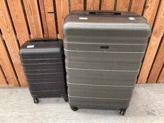 2 X JOHN LEWIS & PARTNERS HARD SHELL STYLE WHEELED SUITCASES IN GUNMETAL AND BLACK : SIZES LARGE AND SMALL: LOCATION - D6