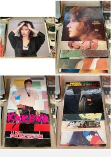 A COLLECTION OF VINTAGE VINYL LPS, MAINLY FEMALE SOUL ARTISTS: LOCATION - CR