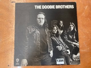 AN ORIGINAL VINYL LP : THE DOOBIE BROTHERS: LOCATION - CR