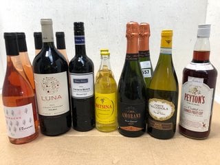 (COLLECTION ONLY) 12 BOTTLES OF MIXED WINES TO INCLUDE LUNA MALBEC 1.5L 13.5% VOL (WE OPERATE A CHALLENGE 25 POLICY. 18+ ID MAY BE REQUIRED UPON COLLECTION/DELIVERY, E.G. A VALID PASSPORT OR PHOTO DR