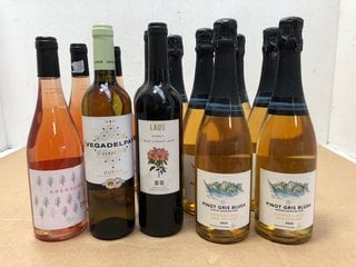 12 MIXED BOTTLES OF MIXED WINE TO INCLUDE VEGADELPAS RUEDA 75CL 13.5% VOL (WE OPERATE A CHALLENGE 25 POLICY. 18+ ID MAY BE REQUIRED UPON COLLECTION/DELIVERY, E.G. A VALID PASSPORT OR PHOTO DRIVING LI