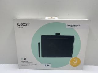 WACOM INTUOS GRAPHICS TABLET IN BLACK/GREEN (WITH BOX, PEN & POWER CABLE) [JPTN41262] THIS PRODUCT IS FULLY FUNCTIONAL AND IS PART OF OUR PREMIUM TECH AND ELECTRONICS RANGE