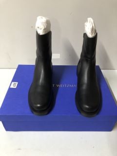 STUART WEITZMAN 5050 BOLD BOOTIE BLACK BOOTS - SIZE 7 - RRP £278.00 (6821653)