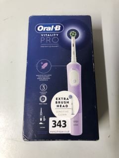 ORAL - B VITALITY PRO ELECTRIC TOOTHBRUSH