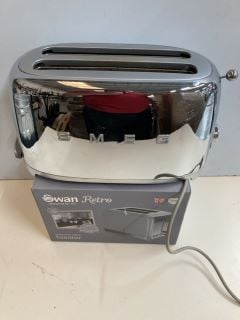 2 X TOASTERS INC SMEG 2 SLICE TOASTER