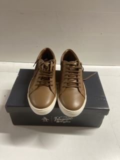 PAIR OF PENGUIN PAXTON TRAINERS - SIZE UK 8