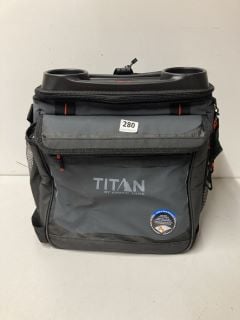 TITAN BY ARCTIC ZONE COOL BOX