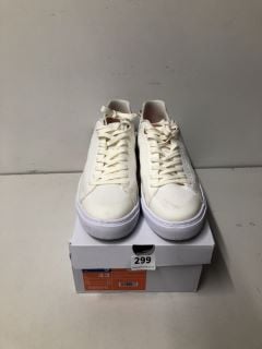 PAIR OF SWIMS TRAINERS IN CREAM/WHITE - SIZE EU 43